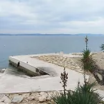 Apartment Fjaba
