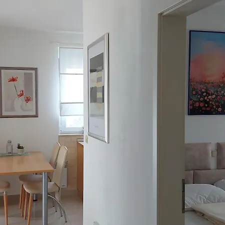 Fjaba Apartment *
