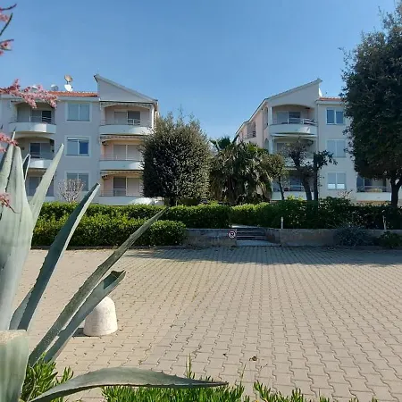 Apartment Fjaba